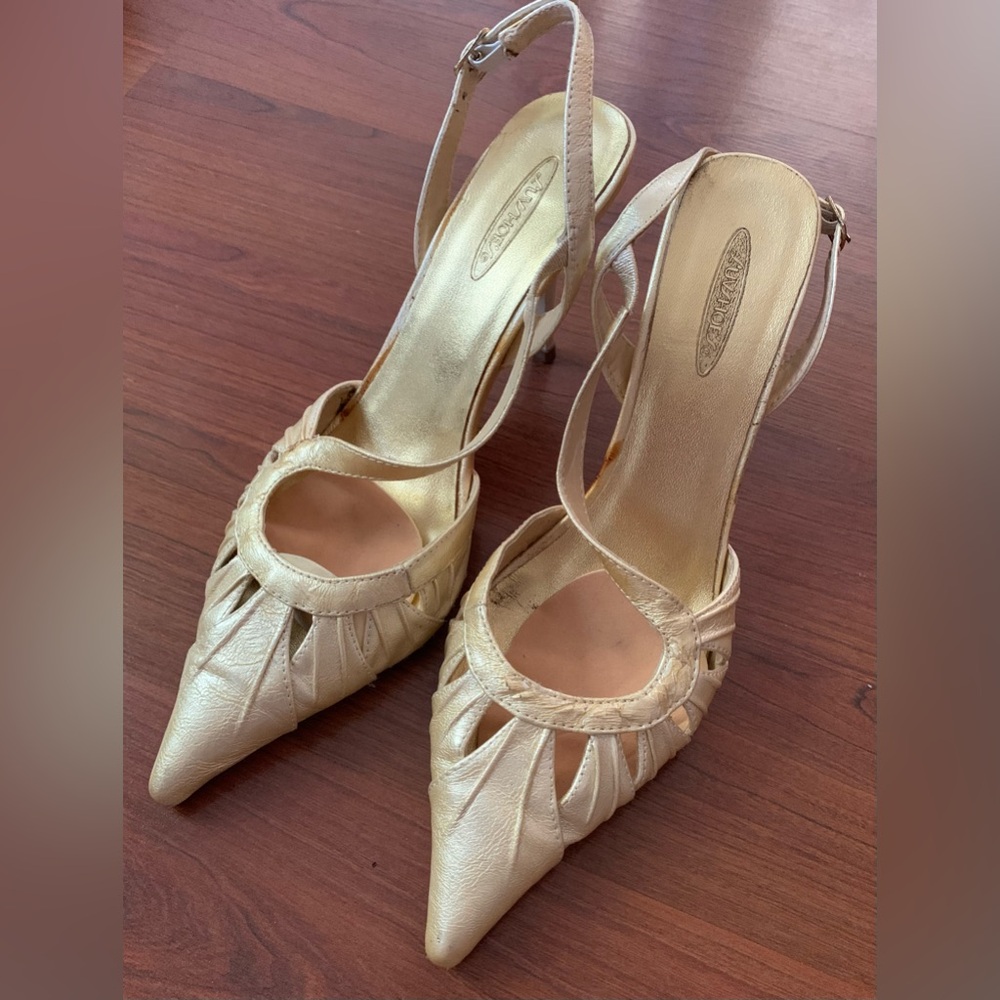 LUVSHOES Women’s Leather Stiletto Heel Beige Size 9 (40)
